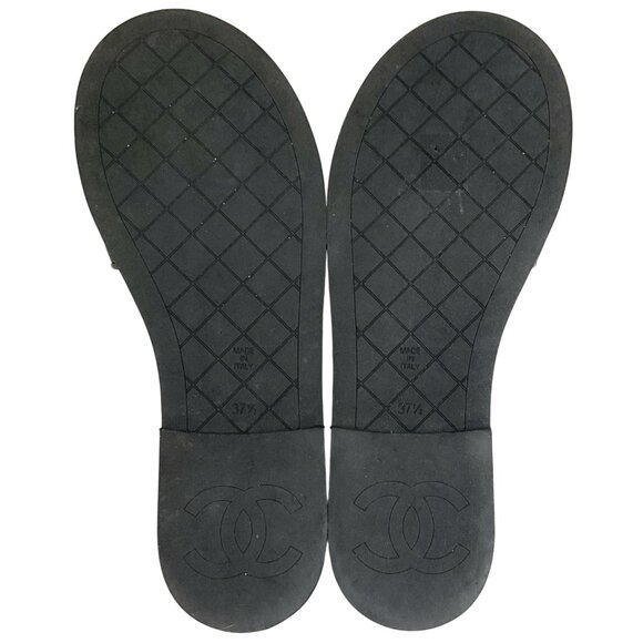 Chanel 2025 Black Quilted Leather Slide Sandals with Gold Logo - Picture 7 of 7